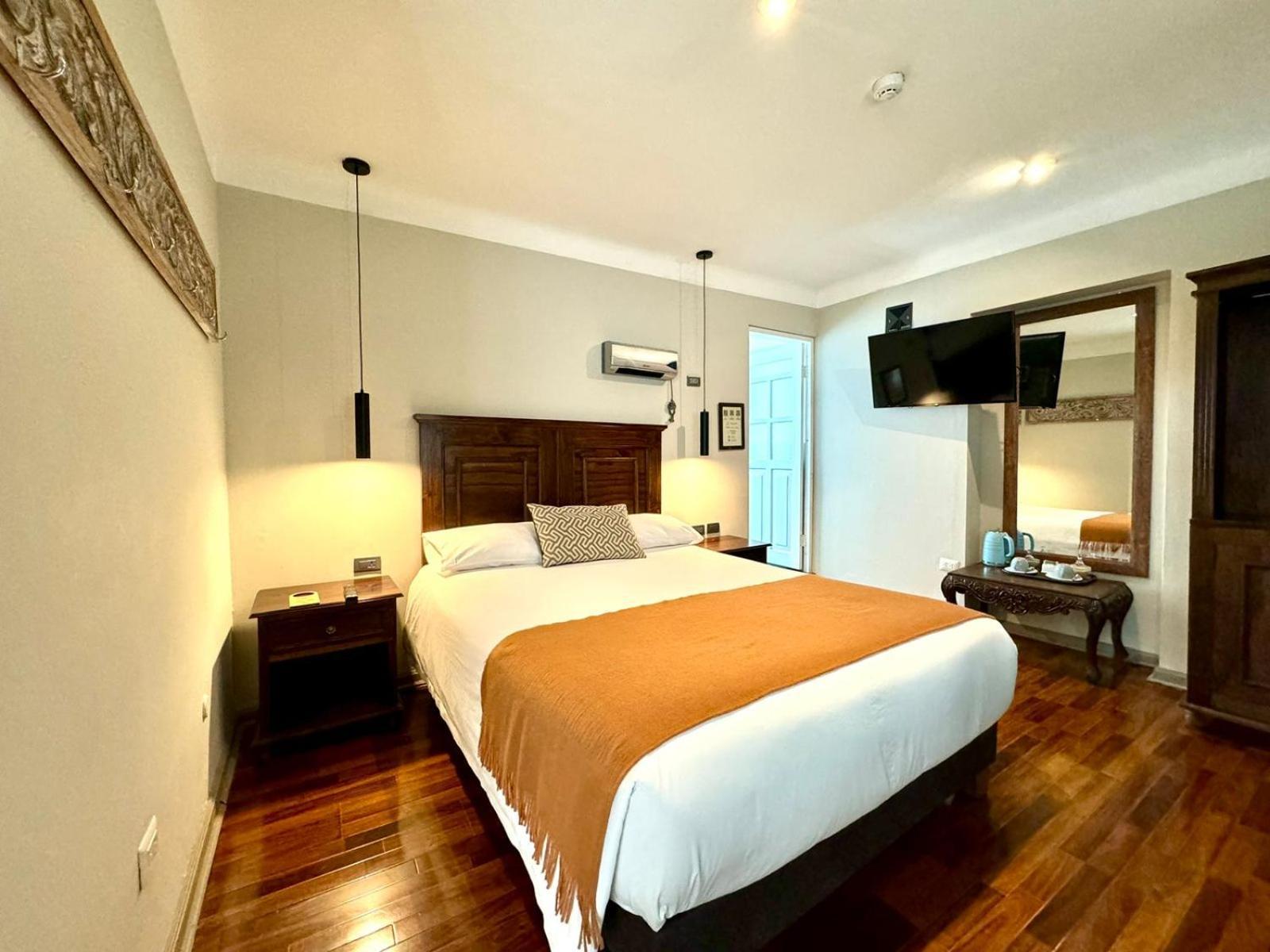 Hotel Montes Central กุสโก ภายนอก รูปภาพ