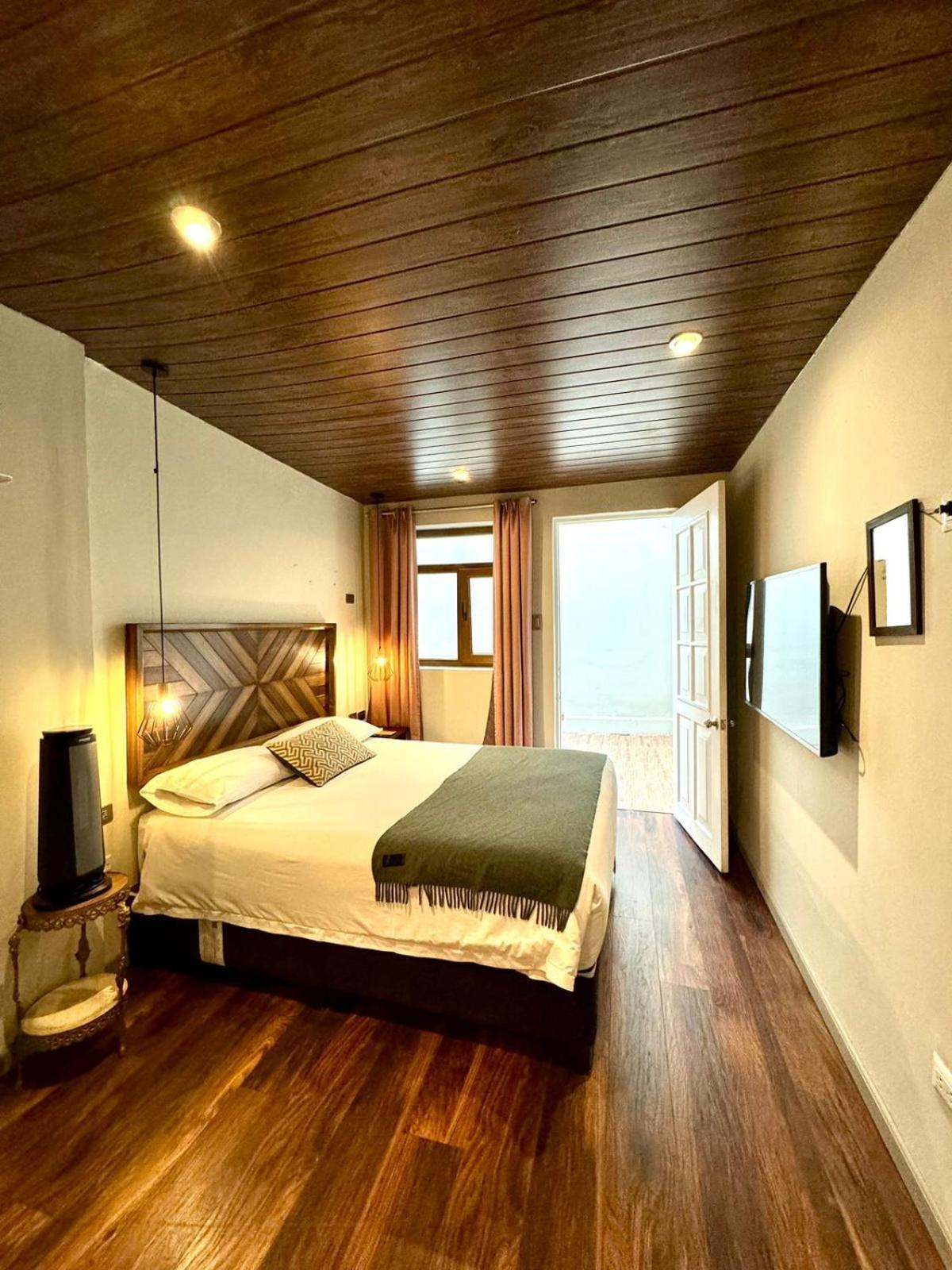 Hotel Montes Central กุสโก ภายนอก รูปภาพ