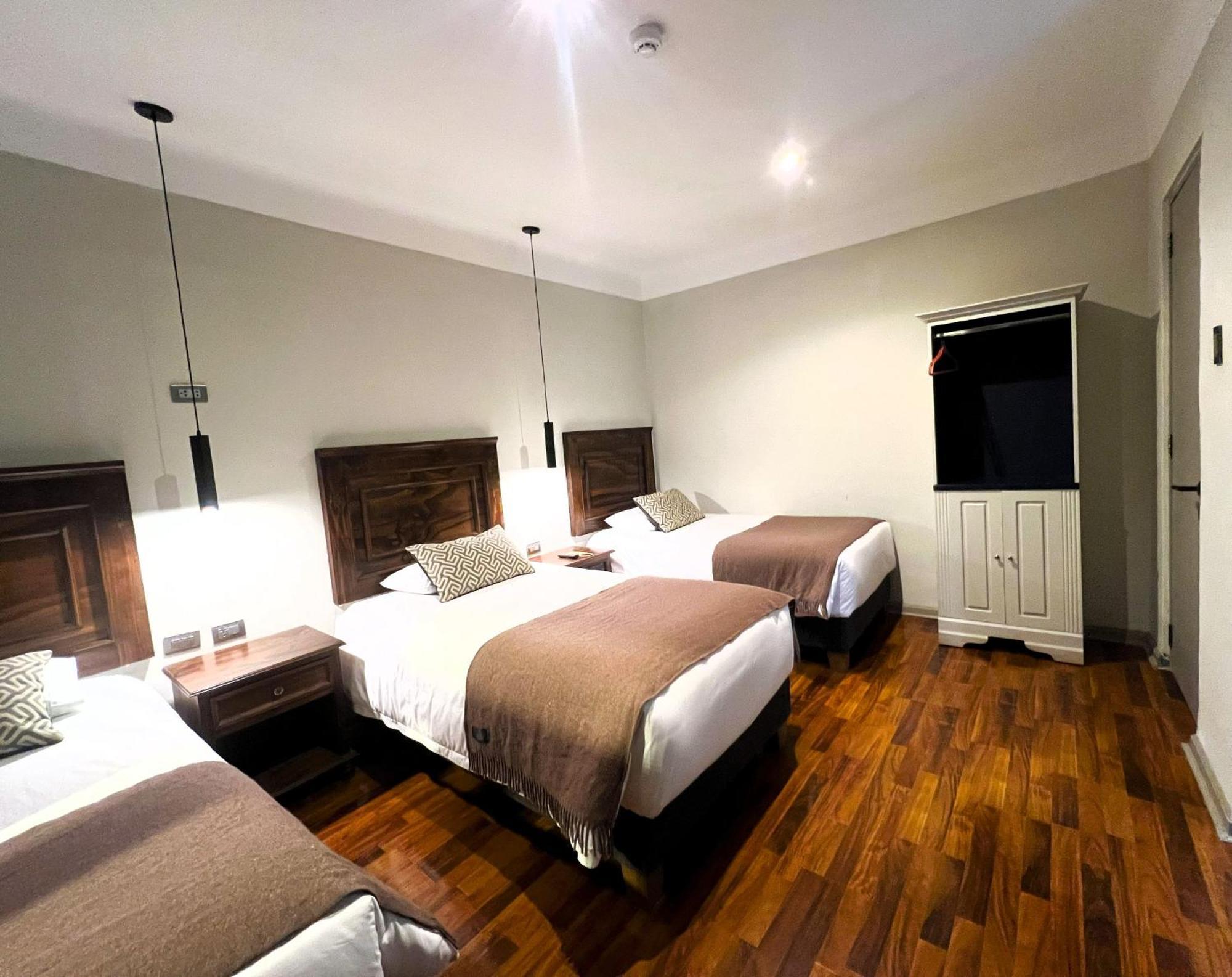 Hotel Montes Central กุสโก ภายนอก รูปภาพ