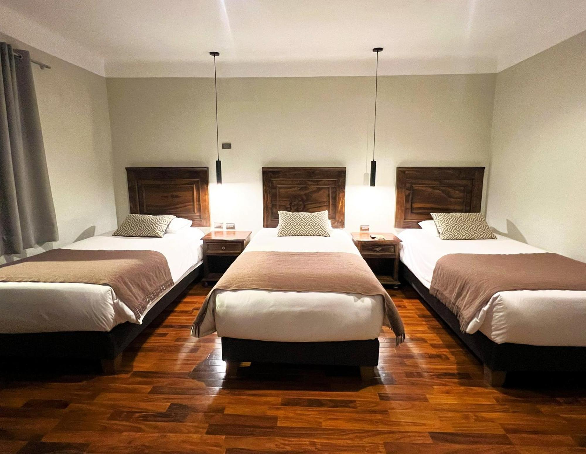 Hotel Montes Central กุสโก ภายนอก รูปภาพ