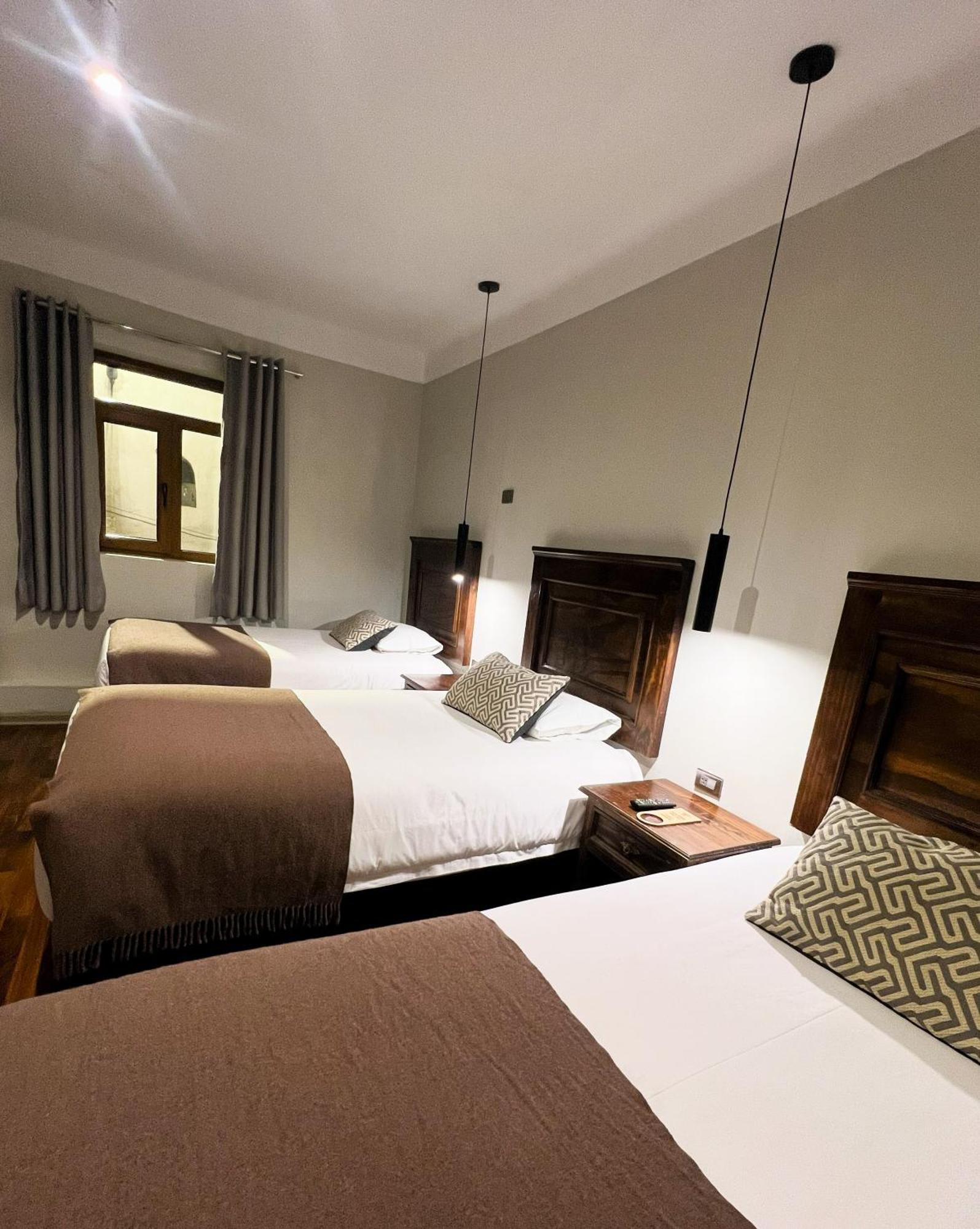 Hotel Montes Central กุสโก ภายนอก รูปภาพ