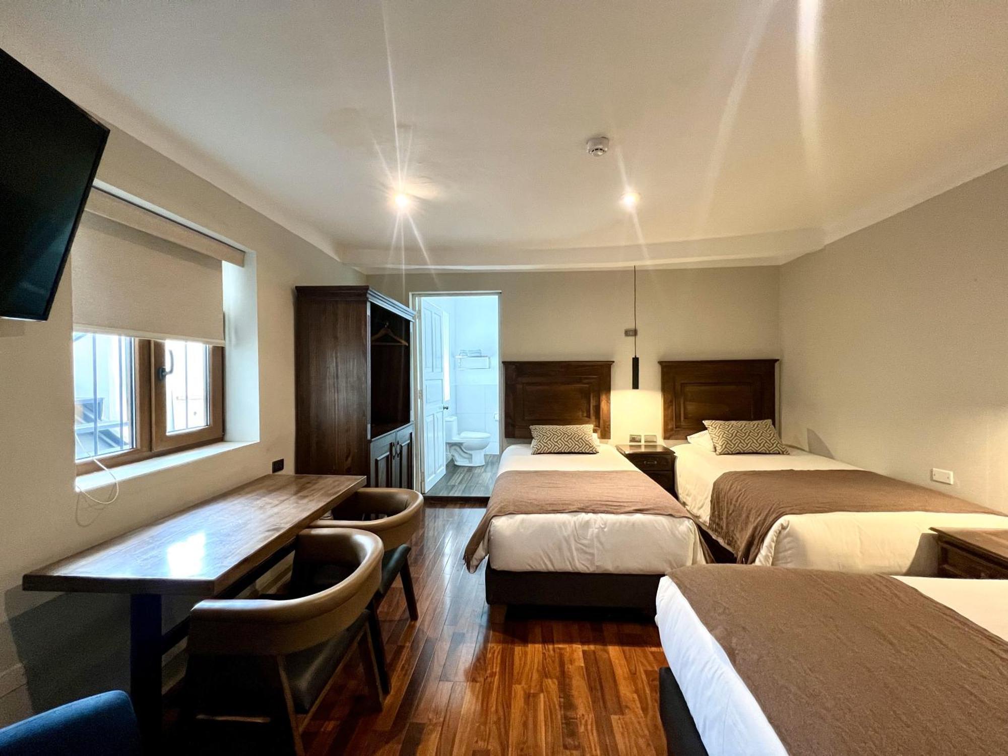 Hotel Montes Central กุสโก ภายนอก รูปภาพ